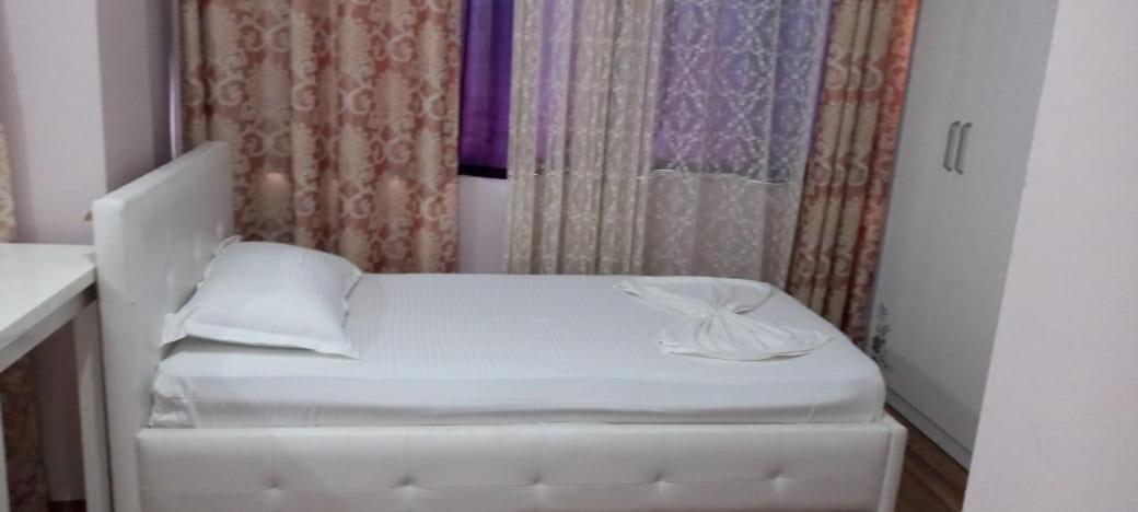 British Hotel هيماري المظهر الخارجي الصورة