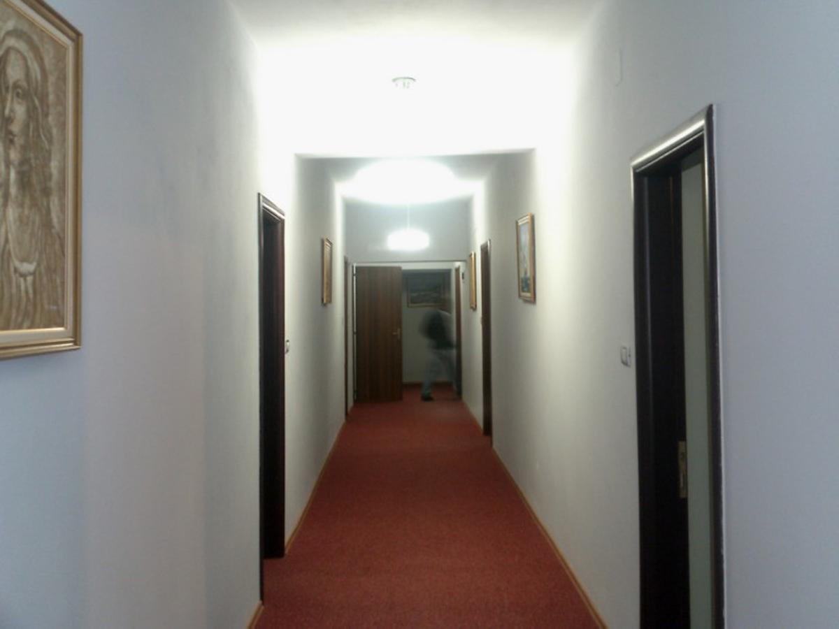 British Hotel هيماري المظهر الخارجي الصورة